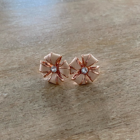 Ted Baker Rosetta Enamel Rose Gold Stud Earrings - Picture 1 of 3